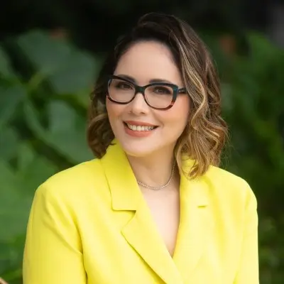Dr. Adriana Mariano, Dermatologist Brazil